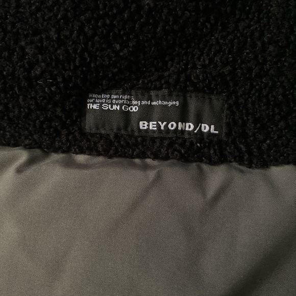 DAZY Color Block Puffer Coat - Picture 3 of 4